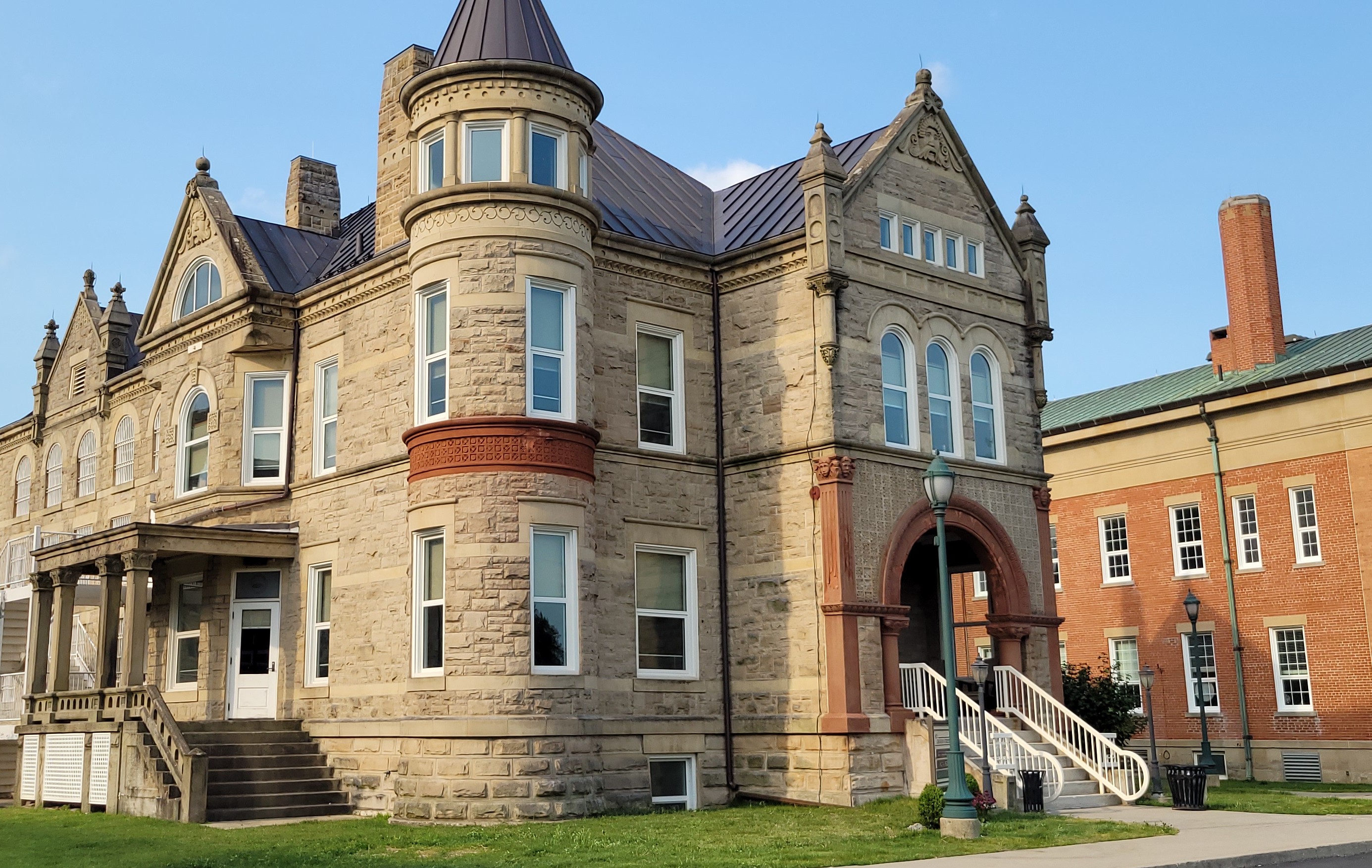 Sandusky County Commissioners Building (1a).jpg